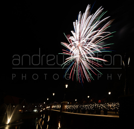 Fireworks photo from the Hartland Village Fireworks display 2021