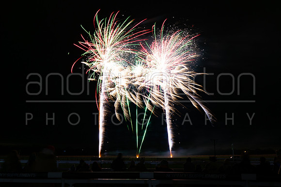 Fireworks photo from the Warwick Racecourse kid's firework show