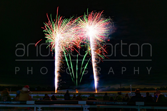 Fireworks photo from the Warwick Racecourse kid's firework show