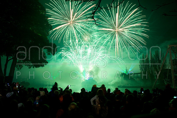A photo of fireworks taken at Drayton Manor Park's Star Wars themed Fireworks and Laser Spectacular 2016